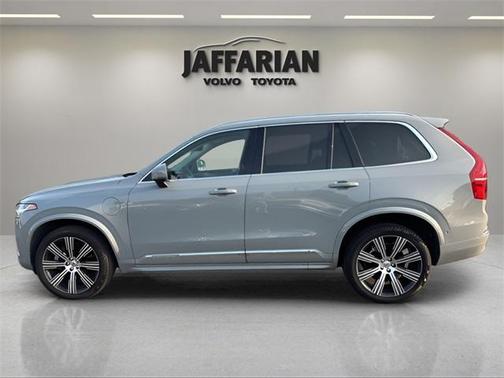 2024 Volvo XC90 Recharge Plug-In Hybrid T8 Plus Bright Theme 7 Passenger