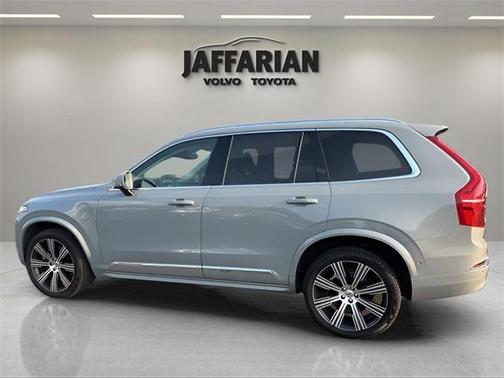 2024 Volvo XC90 Recharge Plug-In Hybrid T8 Plus Bright Theme 7 Passenger