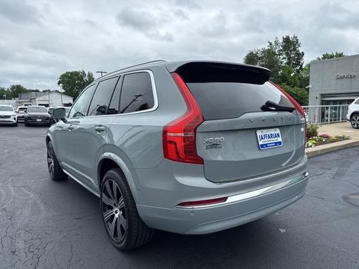 2024 Volvo XC90 Recharge Plug-In Hybrid T8 Plus Bright Theme 7 Passenger