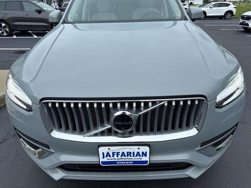 2024 Volvo XC90 Recharge Plug-In Hybrid T8 Plus Bright Theme 7 Passenger