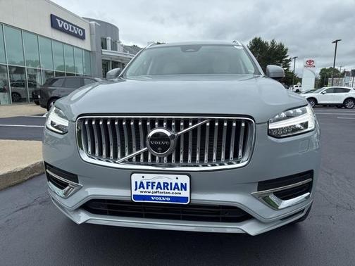 2024 Volvo XC90 Recharge Plug-In Hybrid T8 Plus Bright Theme 7 Passenger