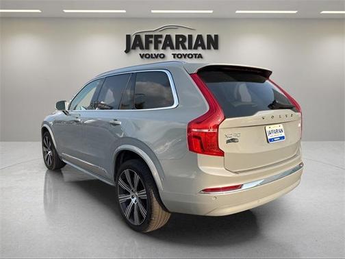 2024 Volvo XC90 Recharge Plug-In Hybrid T8 Plus Bright Theme 7 Passenger