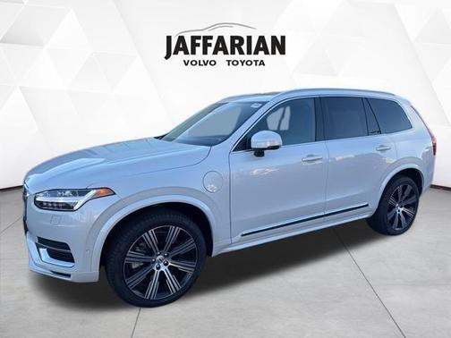 2025 Volvo XC90 Plug-In Hybrid T8 Ultra 7-Seater
