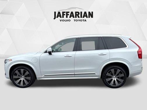 2025 Volvo XC90 Plug-In Hybrid T8 Ultra 7-Seater