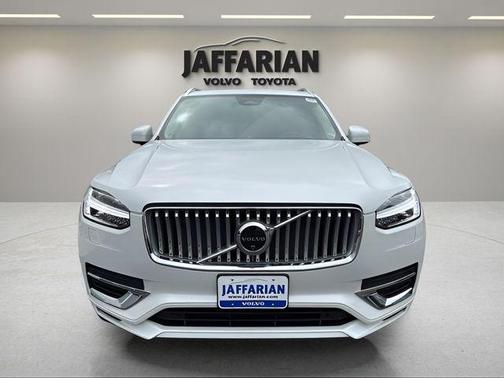 2025 Volvo XC90 Plug-In Hybrid T8 Ultra 7-Seater
