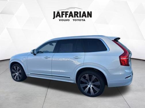 2025 Volvo XC90 Plug-In Hybrid T8 Ultra 7-Seater