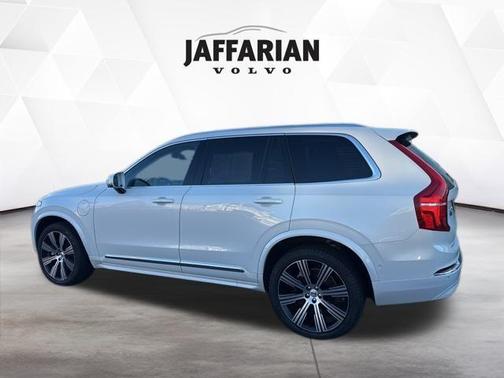 2025 Volvo XC90 Plug-In Hybrid T8 Ultra 7-Seater