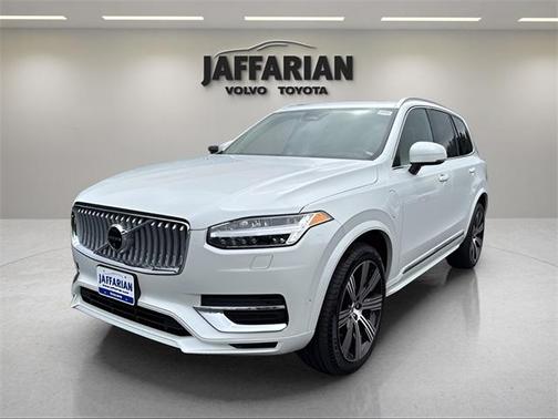 2025 Volvo XC90 Plug-In Hybrid T8 Ultra 7-Seater