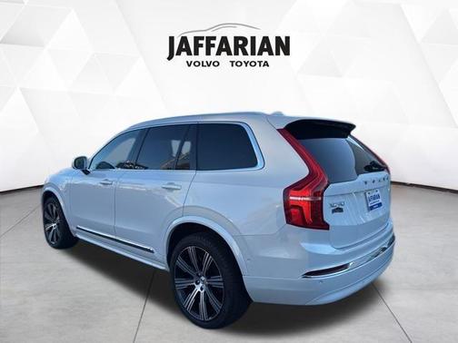 2025 Volvo XC90 Plug-In Hybrid T8 Ultra 7-Seater