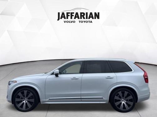 2024 Volvo XC90 B6 Ultimate Bright Theme 7-Seater