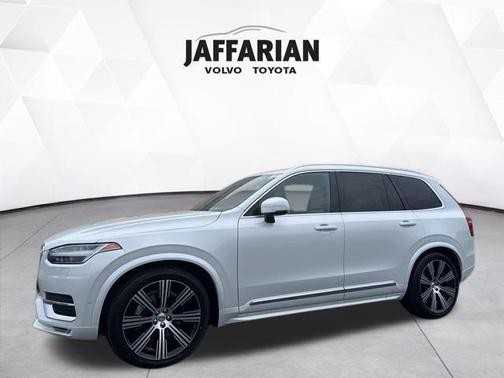 2024 Volvo XC90 B6 Ultimate Bright Theme 7-Seater