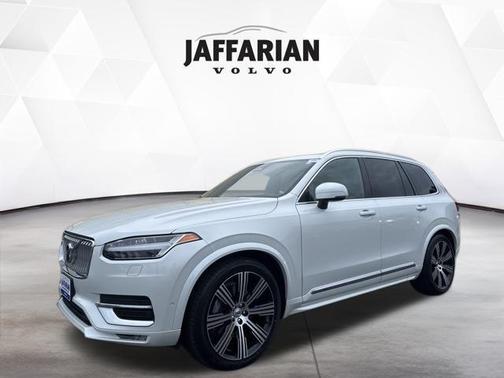 2024 Volvo XC90 B6 Ultimate Bright Theme 7-Seater