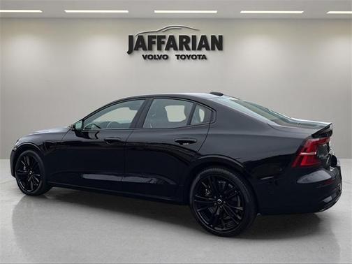 2024 Volvo S60 Recharge Plug-In Hybrid T8 Plus Black Edition