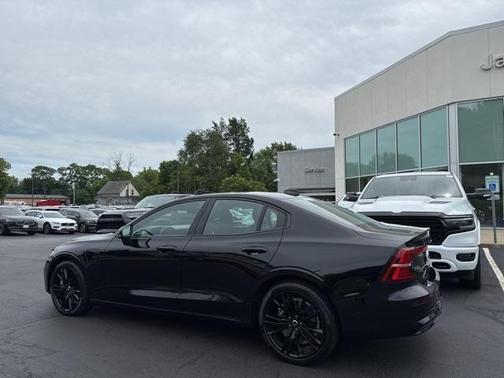 2024 Volvo S60 Recharge Plug-In Hybrid T8 Plus Black Edition