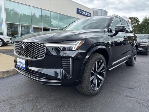 2026 Volvo XC90 B5 Core