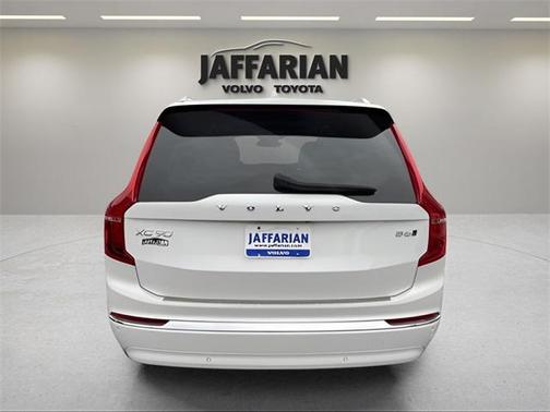 2023 Volvo XC90 B6 Plus 7-Seater