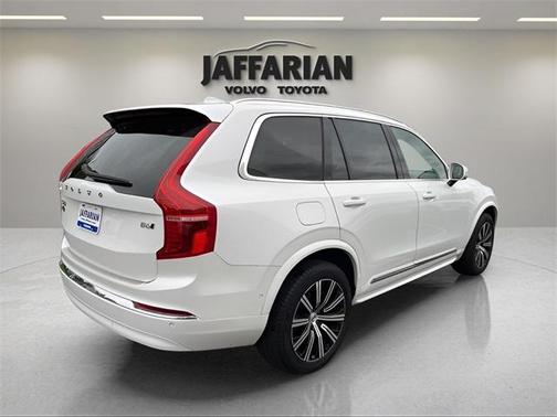 2023 Volvo XC90 B6 Plus 7-Seater