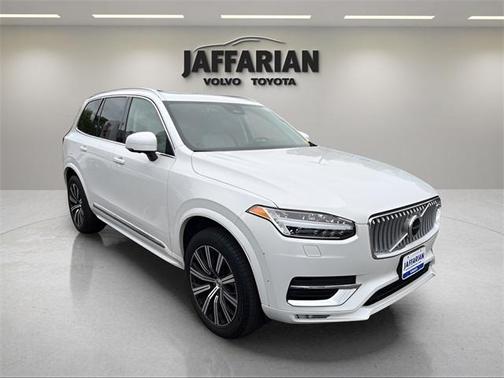 2023 Volvo XC90 B6 Plus 7-Seater