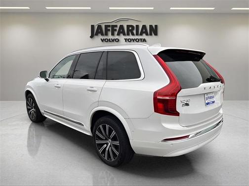 2023 Volvo XC90 B6 Plus 7-Seater