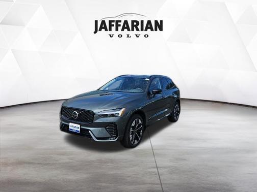 Forest Lake 2026 Volvo XC60 B5 Plus