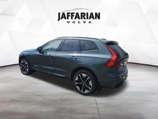 Forest Lake 2026 Volvo XC60 B5 Plus