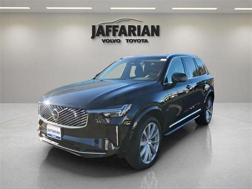 2025 Volvo XC90 B6 Plus 7-Seater