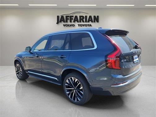 2025 Volvo XC90 Plug-In Hybrid T8 Plus 7-Seater