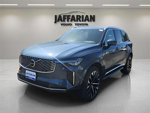 2025 Volvo XC90 Plug-In Hybrid T8 Plus 7-Seater