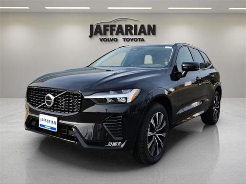 2025 Volvo XC60 B5 Core
