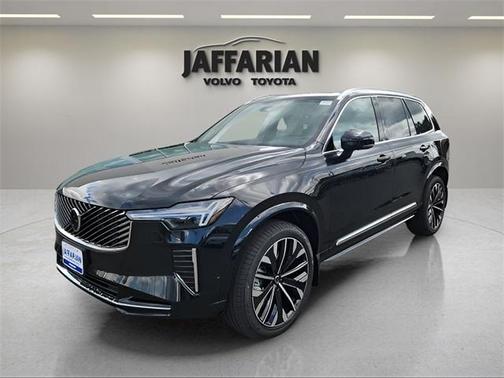 2025 Volvo XC90 B6 Plus 7-Seater