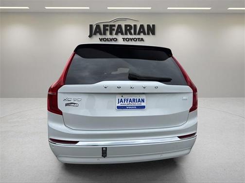 2023 Volvo XC90 Recharge Plug-In Hybrid T8 Plus Bright Theme 7 Passenger
