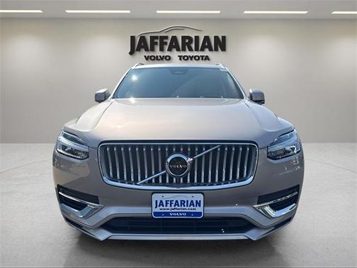 2024 Volvo XC90 Recharge Plug-In Hybrid T8 Ultimate Bright Theme 7-Seater