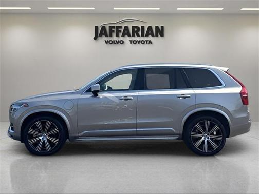 2024 Volvo XC90 Recharge Plug-In Hybrid T8 Ultimate Bright Theme 7-Seater