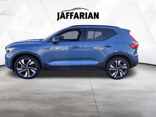 Fjord Blue 2024 Volvo XC40 Plus