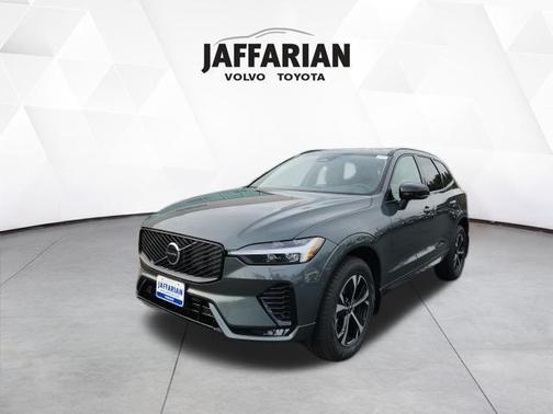 2026 Volvo XC60 B5 Core