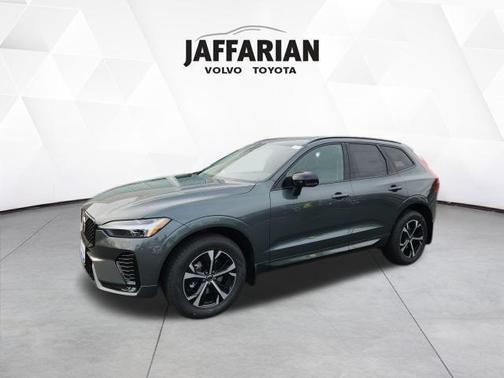 2026 Volvo XC60 B5 Core