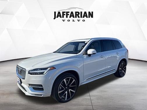 2024 Volvo XC90 Plus