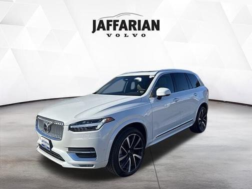 2024 Volvo XC90 Plus