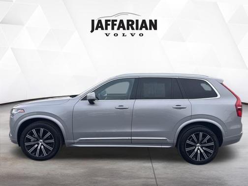2025 Volvo XC90 B5 Plus
