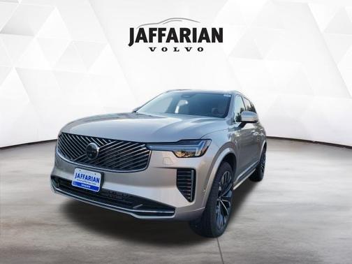 2026 Volvo XC90 B6 Plus 6-Seater