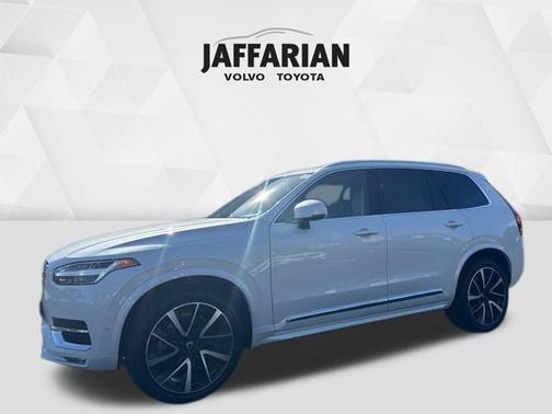 2023 Volvo XC90 B6 Plus 7-Seater