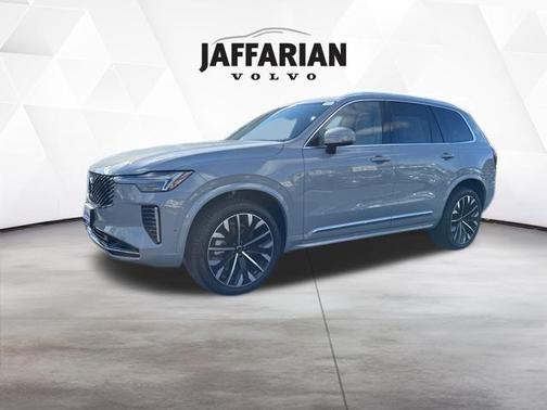 2026 Volvo XC90 B5 Plus 7-Seater