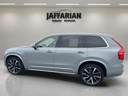 2024 Volvo XC90 B6 Plus Bright Theme 7-Seater