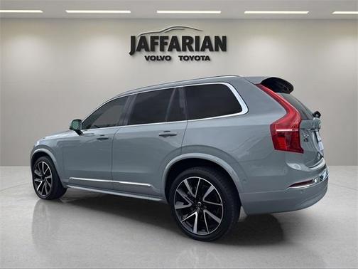 2024 Volvo XC90 B6 Plus Bright Theme 7-Seater