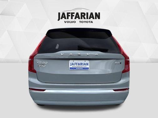2024 Volvo XC90 B6 Plus Bright Theme 7-Seater