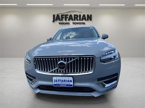2024 Volvo XC90 B6 Ultimate Bright Theme 7-Seater