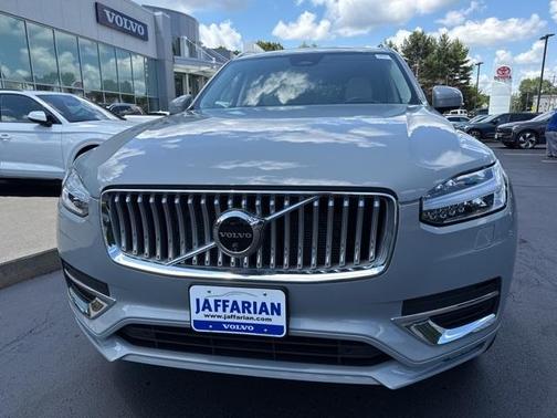 2024 Volvo XC90 B6 Ultimate Bright Theme 7-Seater