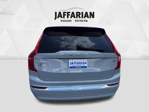 2024 Volvo XC90 B6 Ultimate Bright Theme 7-Seater