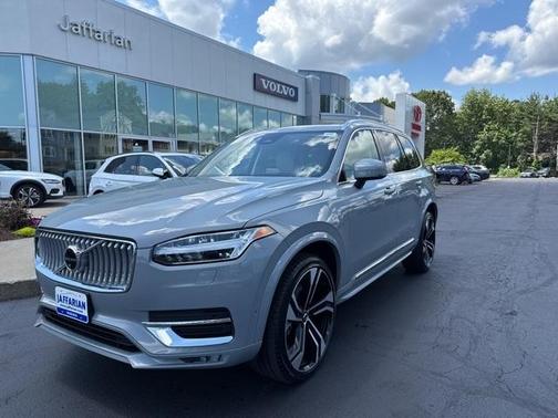 2024 Volvo XC90 B6 Ultimate Bright Theme 7-Seater
