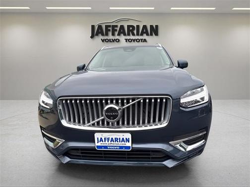 2024 Volvo XC90 B5 Plus Bright Theme